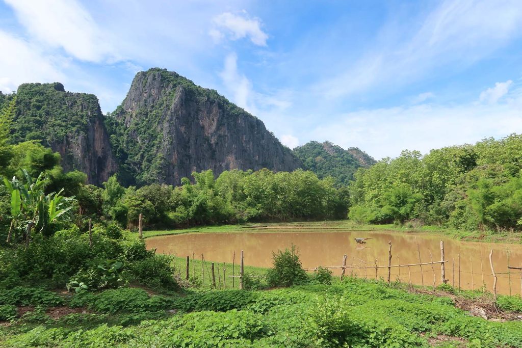 Lets ride Laos 11 - Oudomxay