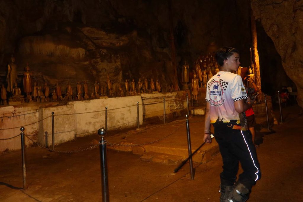 Lets ride Laos 16 - Pak Ou Caves