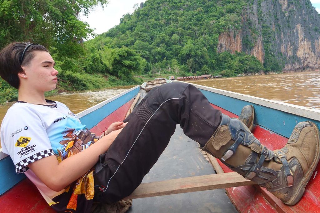 Lets ride Laos 22 - Pak Ou Caves