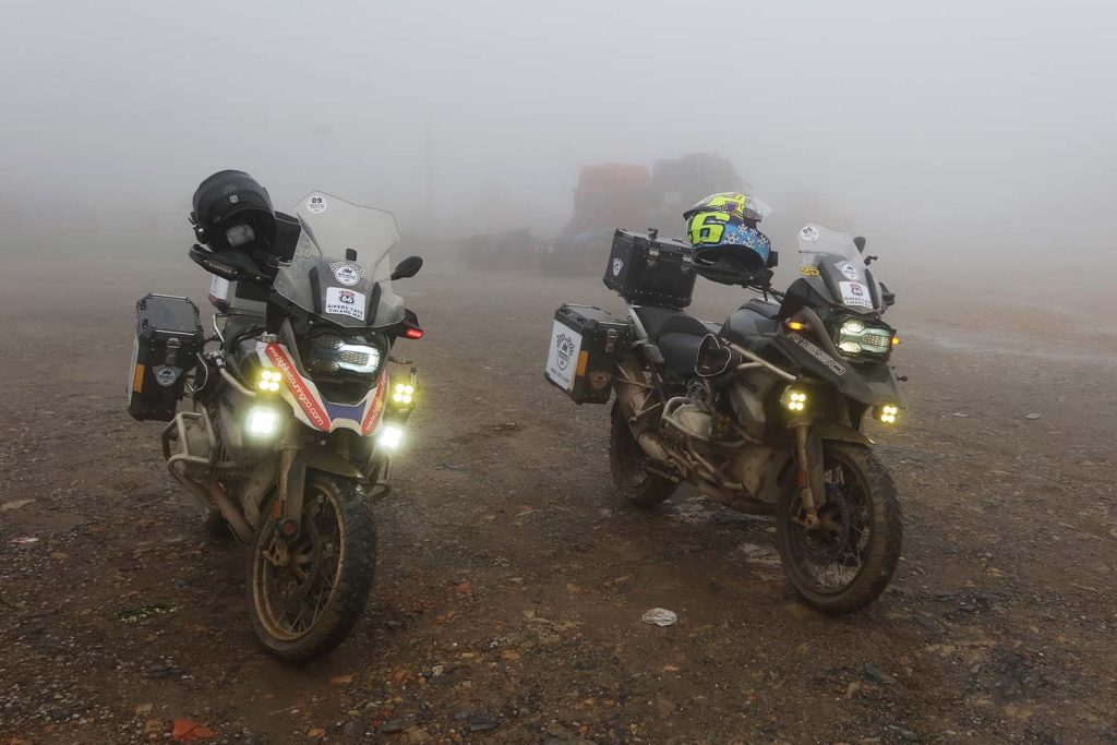 Lets ride Laos 25 - Phou Phil Viewpoint