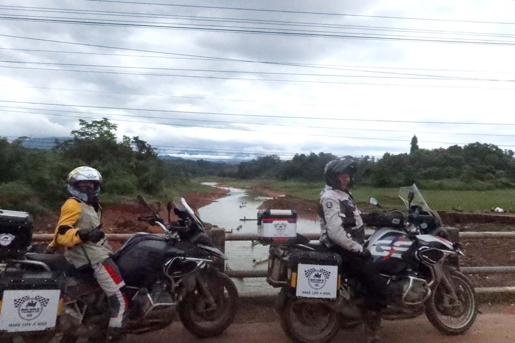 Lets ride Laos 26 - Oudomxay